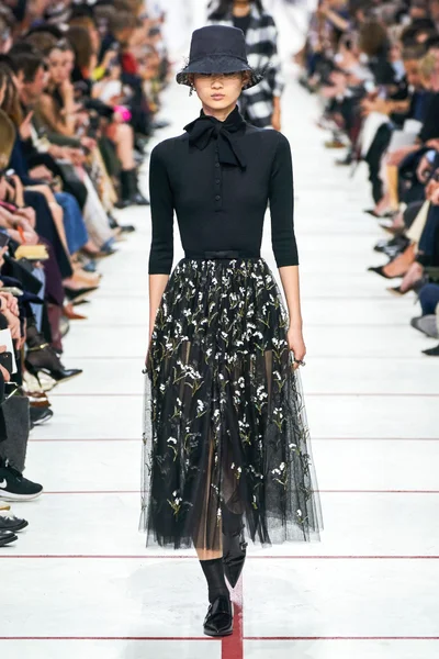 Look 36
